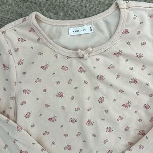 Jamie Kay top 5T. Peach floral